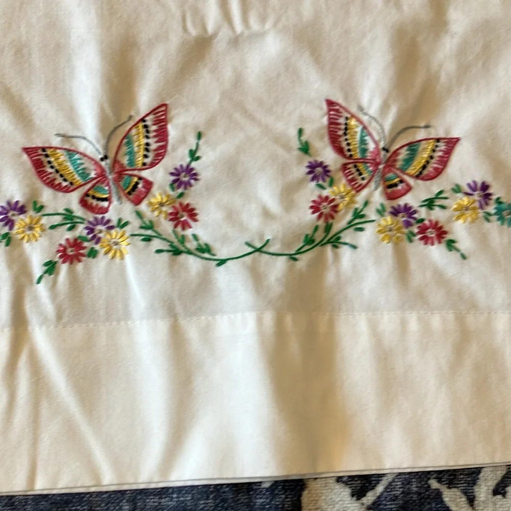 2 Vintage Lady Pepperell Grandeur embroidered butterfly white King pillowcases